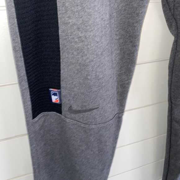 Nike Authentic Co. Astros Flux Performance Jogger Pants – Heathered Gray/Black - Picture 3 of 10